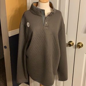 Swiss Tech Men’s Quilted Reversible Pullover Top